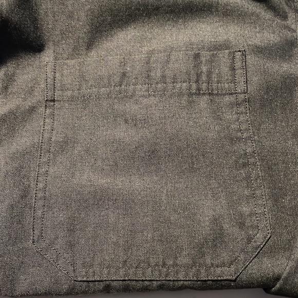 Yago Mens Charcoal Colored Button-up Shirt, size XL, Short Sleeve - Picture 4 of 5